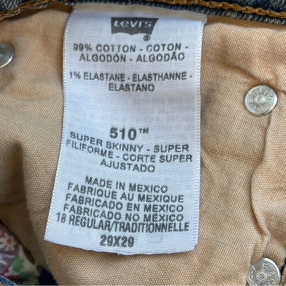 LEVI’S Vintage Denim Distressed Festival Vacation Shorts - Picture 4 of 11